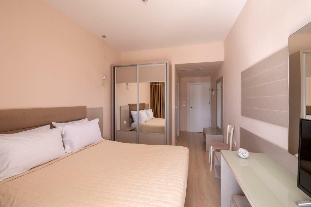 Palma City Hotel Sarandë Exterior foto